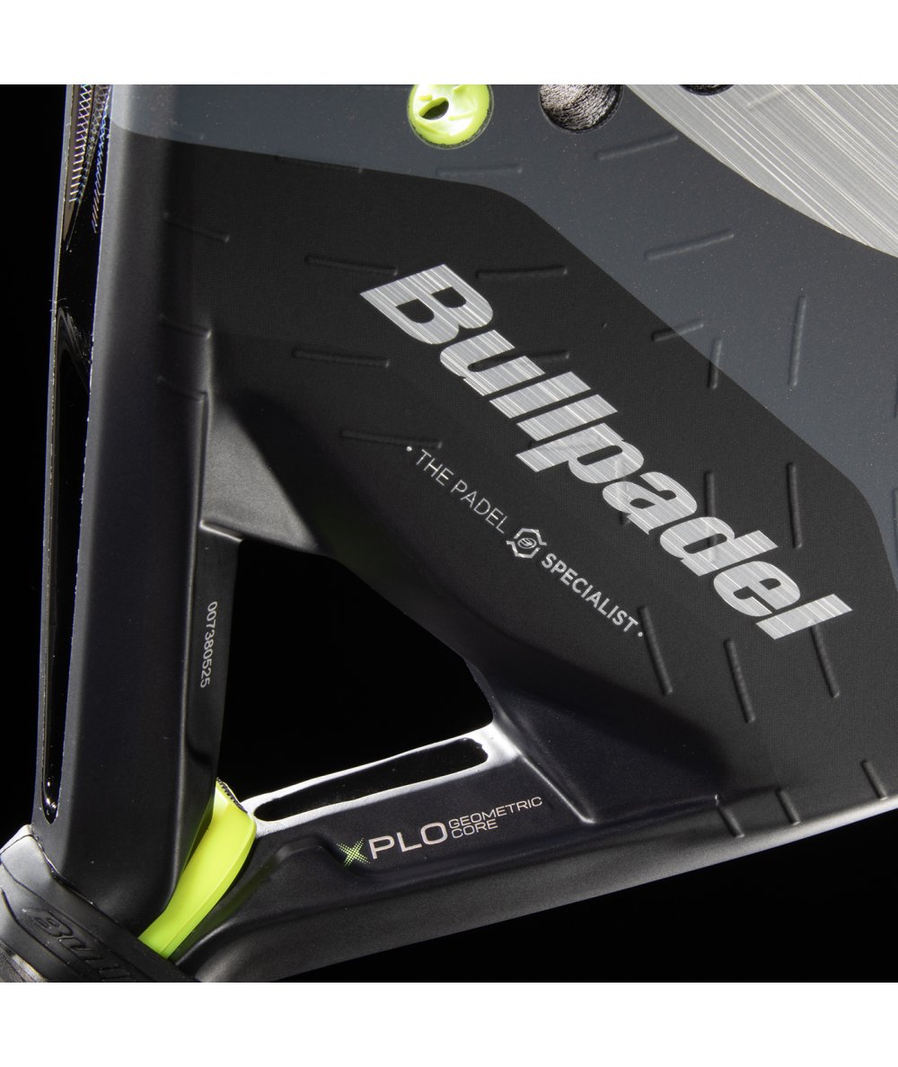 Pala de Padel Bullpadel XPLO 2026